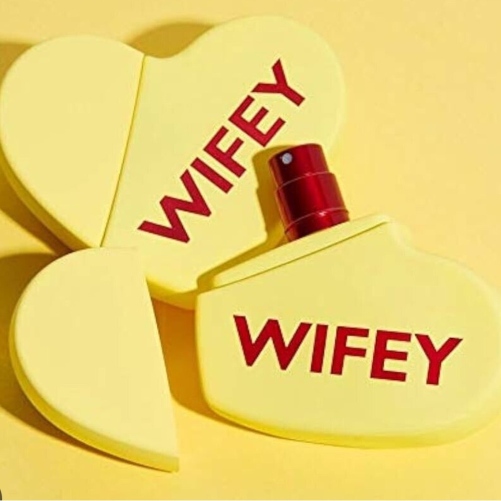 KKW Emoji Hearts Perfume Collection - Wifey